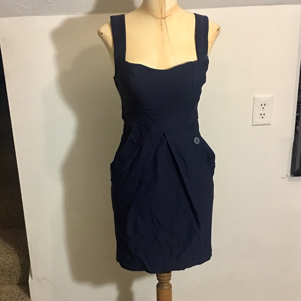 🎟️3x$10🎟️ EUC City Triangle Navy blue Dress.Ties in back w/ pockets in front.
